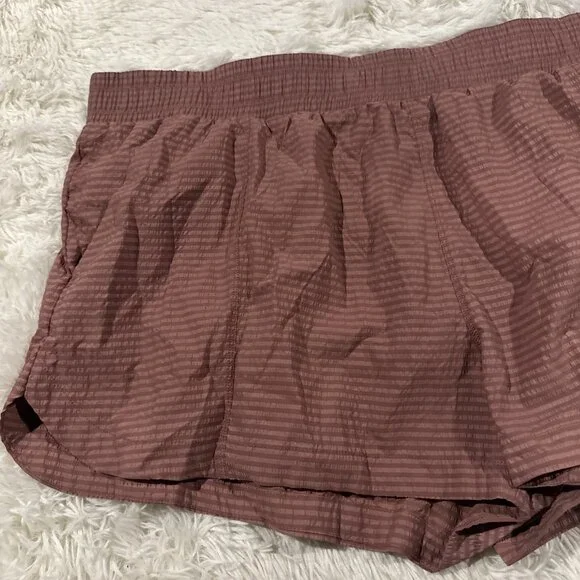 Avia womens NWT XXXL 22 Blush atheltic shorts Hybrid Moisture Wick - Picture 2 of 8